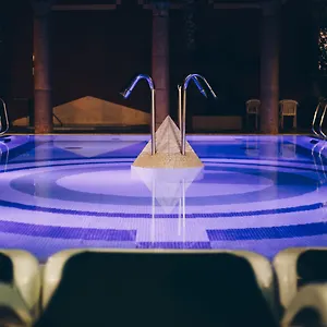 4* فندق كليوباترا سبا
